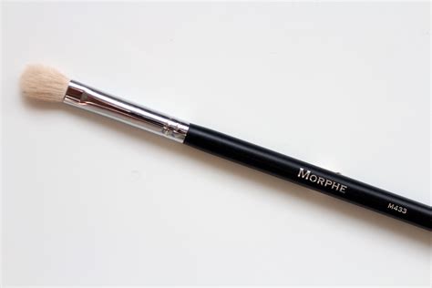 best eyeshadow blending brush morphe.